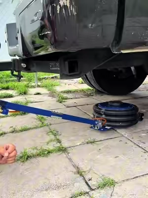 🚗💨 ¡Levanta tu vehículo en segundos! Este gato neumático VEVOR de 5 toneladas cuenta con diseño de triple bolsa y puede elevar rápidamente el vehículo hasta 17.7 pulgadas. Ideal para mecánicos, talleres y reparaciones en casa. 🛠️🔥 ¡Una herramienta que no puede faltar! #tiktokshopstockup #VEVOR 5-Ton Pneumatic Vehicle #VEVOR 5-Ton Pneumatic Vehicle #Mecanica #Herramientas   