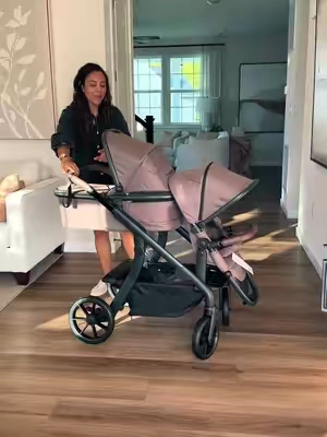 Doble stroller de @Momcozy Official de lujo #maternity #homefurniture #baby 