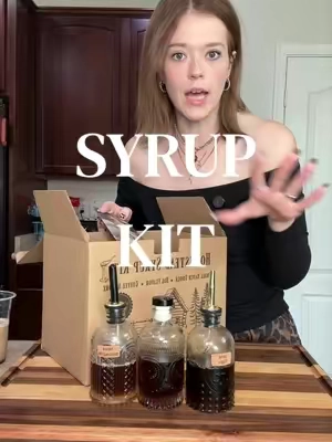 Stop putting chemicals in your coffee! We all know homemade is best but it luckily doesn’t have to be complicated #icedcoffeeathome #coffeeathome #homemadecoffeesyrup #coffeesyrups #icedcoffee 