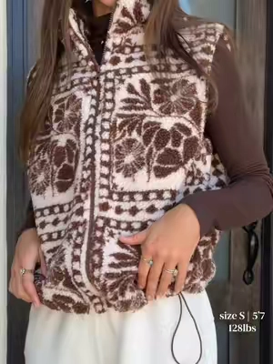 it’s perfect & cozy  #falloutfitinspo #falloutfits #cider #vest #cuteoutfits 