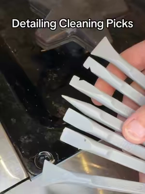 The fact that these were made for car detailing and somehow became one of my most-used HOUSE cleaning tools 😂 Once you start cleaning the tiny crevices, there’s no going back. @VIKING Car Care #detailingtools #deepclean #stovecleaning #homehacks #satisfyingcleaning 