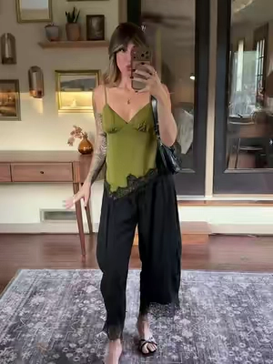New fav fit 🖤 #OOTD#datenight#styleinspo 