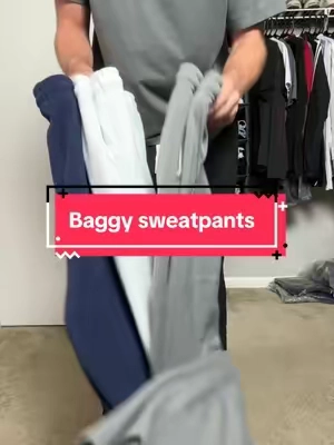 Material so soft and comfy #baggysweats #sweatpants #comfy 