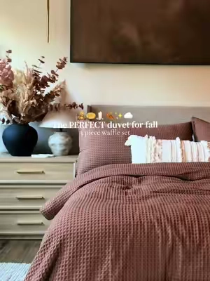 New week,new cozy fall bedding☁️✨🍂 #FallBedding #WaffleDuvet #CozyBedroom #FallBedroom #BedroomMakeover 