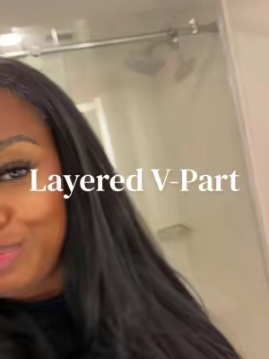 I can only flat iron the top of my head, yall have seen what happens when I try to flat iron my whole head…disaster 😂😂😂 #tiktokshopcreatorpicks #vpartwig #naturalwig #syntheticwig #upartwig 