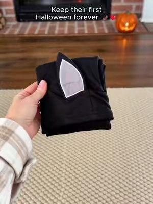 You’ll never get this October with your baby back 🎃🥺 #halloween #babygift #halloweenbaby #momtok #babybat 
