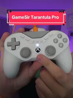 A symmetrical layout on an Xbox controller is lowkey comp #gamesirtarantulpro #controller #tiktokshopcreatorpicks #tiktokshopstockup 