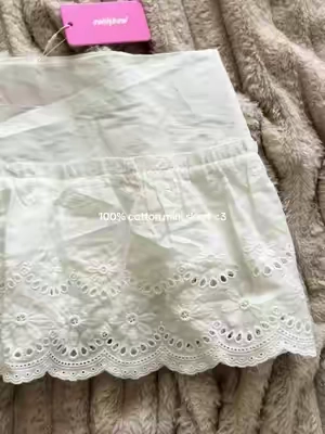 the prettiest eyelet skort #skort #miniskort #cottonclothing #fashionfinds 