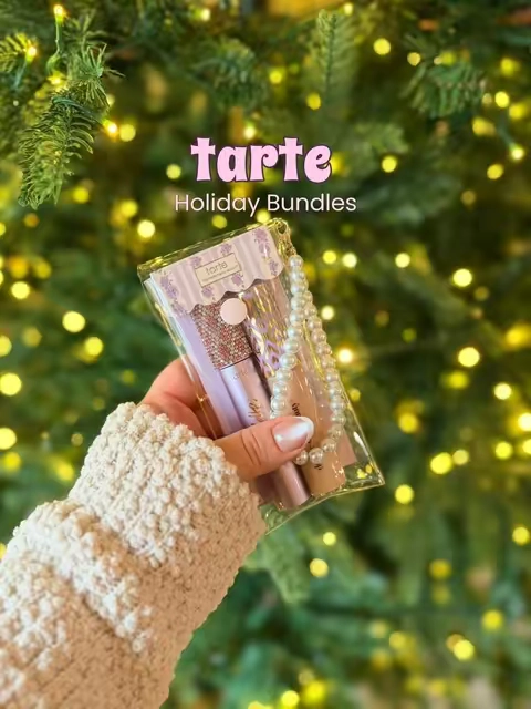 Tarte always does their holiday bundles so good 😍 The blinged-out packaging this year is sooo cute and these would make the easiest gifts. They have so many full-size favorites too, which makes them such a good deal. These sets always go fast though and all the girls go crazy for them, so I definitely wouldn’t wait too long if you see one you want 🎀✨#tarte #tartemaracujajuicylip #tarteholidaysets #stockingstufferideas 