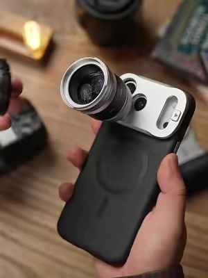 This TELESIN iPhone Master Grip Kit takes your iPhone filming experience to the next level.#iphonephotography #iphoneaccessories #telesin #filmmakinggear #tiktokmademebuyit 