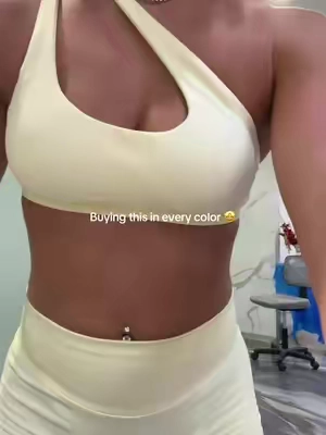 I got a small #fyp #workoutclothes #coralcanton #workoutset #affordable 