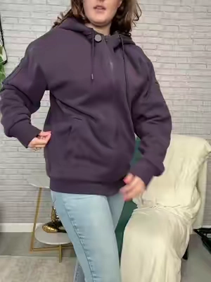 Comfrt did it again! This is their new inflate zip up, perfect jacket for travel with built in lumbar support and neck support, plus just like the Comfrt travel zip up, it has a built in eye mask #comfrt #comfrtclothing #travelessentials 