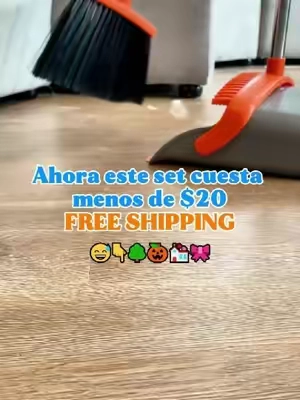 ¡Alto! Antes de gastar $30 o $40 en un set de escoba, mira esto. Muchos sets que venden en las tiendas cuestan más de lo que realmente ofrecen. Este tiene un peine integrado en el recogedor que ayuda a quitar el pelo y la suciedad de la escoba, para que no tengas que hacerlo con las manos. #paratiiiiiiiiiiiiiiiiiiiiiiiiiiiiiii #limpiando #broomanddustpan #broomdustpanset #dealsforyoudays