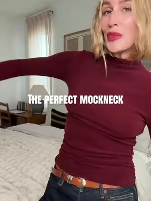 I’m 5’9”-140 wearing the medium. #mockneck #turtleneck #longsleeve #ruchedtop #flatteringtop 