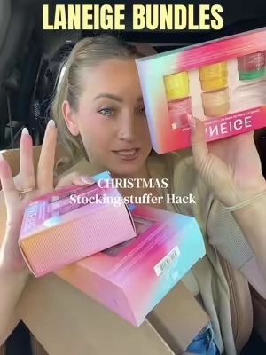 Christmas gift hack. I even save some for gift bag fillers 👏🏼👏🏼 #stockingstufferideas #stockingstuffersforher #girlmom 