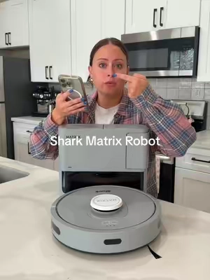 Wowww Shark is crazy out here with this Shark Matrix Vacuum Robot #sharkvacuum #sharkmatrix #sharkvacuums #vacuumrobot #robotvacuum