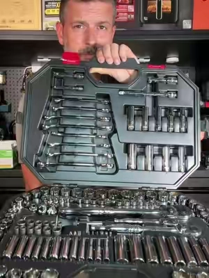 I don’t know how they did this #SummerVibes #tiktokshopsummersale #toolset #DIY #tools 