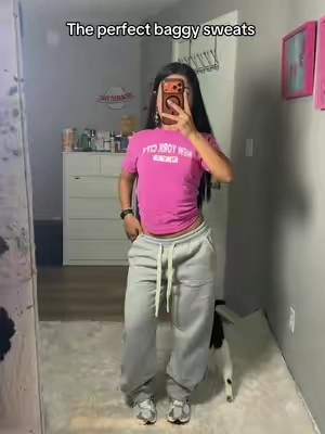 So perfect I’m wearing s #baggypants #baggysweats #tiktokshop 