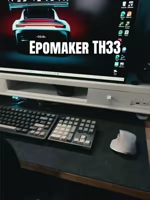 Stand alone numpad makes your set up way more versatile. You can move the numpad anywhere you like… left side, right side it don’t matter since this works wirelessly. Something to think about if you are looking for a keyboard that’s full size. #creamykeyboards #creamykeyboard #GamingSetup #gaminggear #epomakerth33 