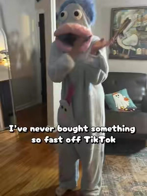 The Halloween costume that does all the work for you 😂🎃 This big head Halloween onesie is hilarious, easy to throw on, and guaranteed to get some attention at Halloween parties, trick-or-treating or spooky season events. If you want a funny Halloween costume without putting together an entire outfit, this one is TOO GOOD. 👻.      #HalloweenCostume #HalloweenOnesie #FunnyHalloweenCostume #HalloweenFinds #Halloween2026 