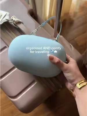 the Avio Travel Neck Pillow = carry-on essential ✈️☁️