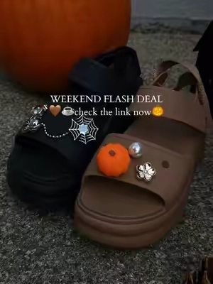🎃Weekend Flash Deal is here! Best price only for weekend✨🍂#Crocs #weekendflashdeal #fyp #tiktokshop #autumnslipper 