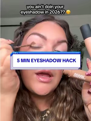 It truly doesn’t get easier than this duo!! 😍 @Makeup By Mario #makeupbymario #creameyeshadow #eyeshadow #easymakeup #quickmakeup 