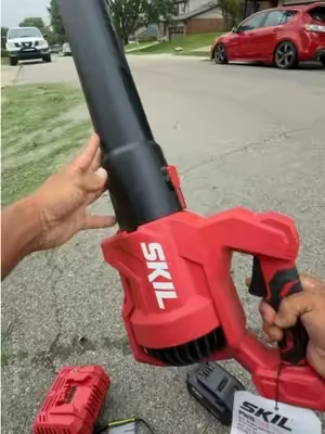 Grab this SKIL blower while it’s still in stock! Skil Cordless Leaf Blower, power tools and tool kits, cordless,  #creatorsearchinsights #blower #homeimprovement #sale #arjunchuwan @SKIL 