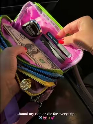 This bag goes with me on every trip and errand! I love it so much I got it in all the colors! @HKCLUF US #travelbag #chestbag #crossbodybag #wallet #wristlet 