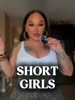 Short girls #shortgirls #petitefashion #shortgirlproblems #jeans #fashion 
