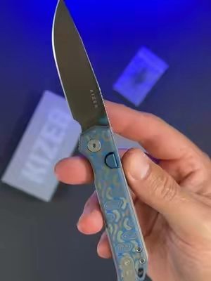 Kizer Begleiter 2.9 with a BD1N steel blade, vortex-pattern Micarta handle, and lightweight 2.6 oz design. #Kizer #EDC #PocketKnife #EDCGear #OutdoorGear