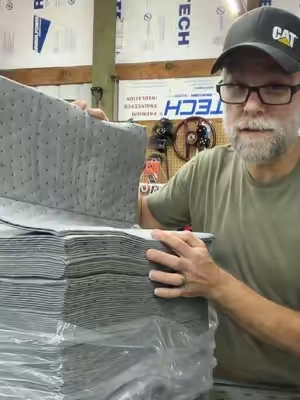 VEVOR Oil & Water Absorbent Pads, 16" x 18" 100-Pack, Heavy-Duty Spill Absorbing Pads, Universal for Gasoline/Engine Oil/Water/Coolant, Durable PP Spill Control Mats for Garage Workshop Factory.   #mechanic #garage #tools #tiktokshopstockup #tiktokshopcreatorpicks @VEVOR Automotive Store 