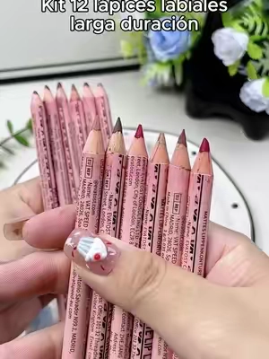 Perfiladores de labios con too' el flow!este set de 12 es puro vicio, te dura to' el día!#tiktokshop#fyp  #beauty   #SohoChic#TikTokshopbacktoschool