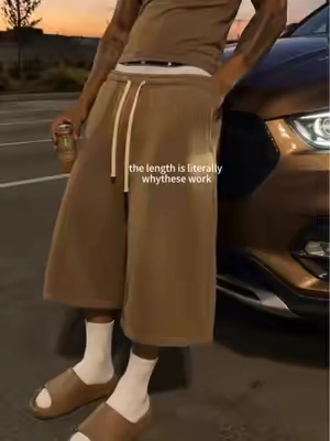 I'm not allowed. You still don't know these pants. #capris #croppedpants #longshorts #streetwear #mensstyle