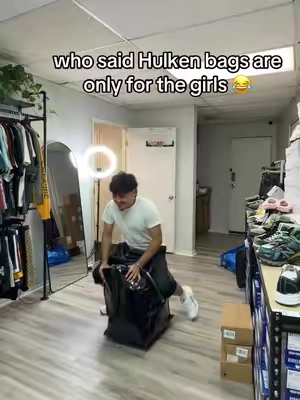 no more ikea bags 🙅‍♂️ #hulkenbag #rollerbag #convenient #blackfridaydeals #giftideas 
