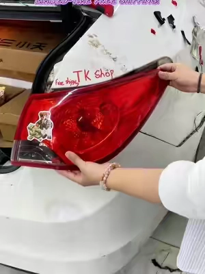 If you’re still wiring the old way, you’re wasting time. Cutting, stripping, and wrapping tape takes too many steps. Now just plug in, press down, and finish in seconds.#ElectricRivetGun #RivetTool #AutoRepair #MetalWork #DIYTools 