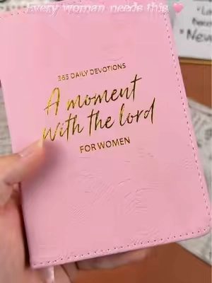 365-day devotional book for Christian women, filled with real-life struggles and scripture guidance to grow closer to God daily.#ChristianDevotional #FaithForWomen#FaithForWomennal #ChristianLiving #FaithJourney 