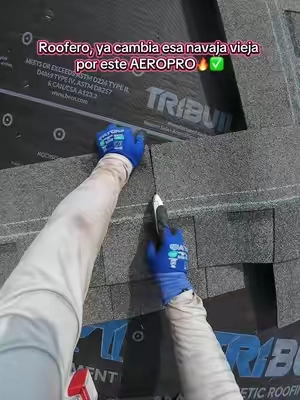 Recomendado para todos los Rooferos🫵 #roofing #construction #navaja #tools #fyp @MORALES’S ROOFING LLC @JS Mendoza502 