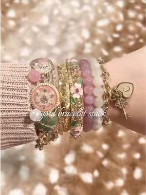 gold bracelet stack for today ✨ #bracelets #goldjewelry #charmbracelets #bangles #jewlery 
