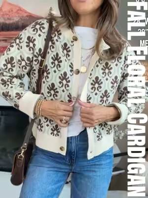 But there are under 100 in stock. Hopefully they restock soon. #floralcardigan #fallcardigan #cardigan #fallstyleinspo #thanksgivingoutfit 