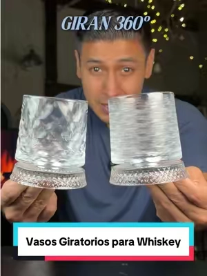 Regalo para amantes del whiskey, vasos de cristal giratorios, vasos para bourbon y whisky, set de vasos con moldes para hielo, accesorios para bar en casa, regalo para esposo, regalo para novio, regalo para papá, regalo para hombres, ideas de regalo originales, regalos para cumpleaños y Navidad #RegaloParaÉl #AmantesDelWhiskey #VasosDeWhiskey #BarEnCasa #IdeasDeRegalo 