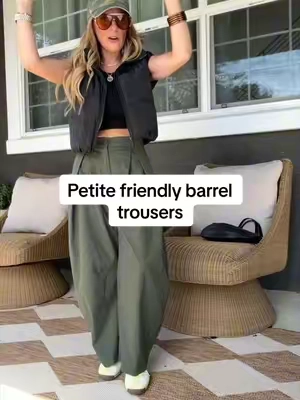 Replying to @✨ K I M ✨ 5’2” 107# 26.5 ”waist 36.5” hips Sz:S  Petite girls, these barrel-leg trousers give you that relaxed, slightly oversized look without completely taking over your frame. The shape still feels current and polished, just with proportions that work a lot better on a smaller body.  #PetiteStyle #trouserpants #PetiteFashion #TikTokShopCreatorPicks #TikTokShopStockUp @NovaMode. Thank you for gifting this to try 