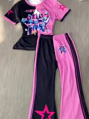 This little set is giving main character energy. The cartoon print makes the whole look so fun.🎀⭐️💓 #GirlsFashion #TweenStyle #KidsOutfit #spotlightfinds #MatchingSet