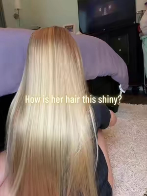 This is your sign to try a hair serum 💛 #bareanotomy #shinyhair #smoothingserum #deephydration #haircare 