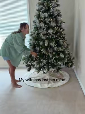 The most beautiful and realistic artificial tree 🎄 #christmastrees  #snowflockedchristmastree  #artificialtree 