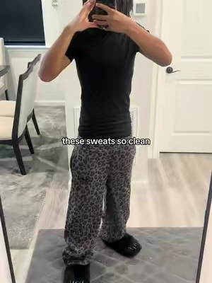 #fyp #fashion #viral #comfrt #sweatpants 