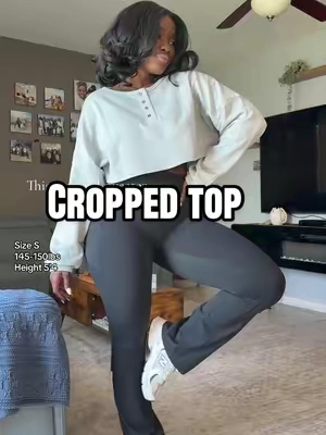 Such a beautiful top and super comfy too #croppedsweater #longsleeve #sweater #tiktokshopstockup #falloutfits 
