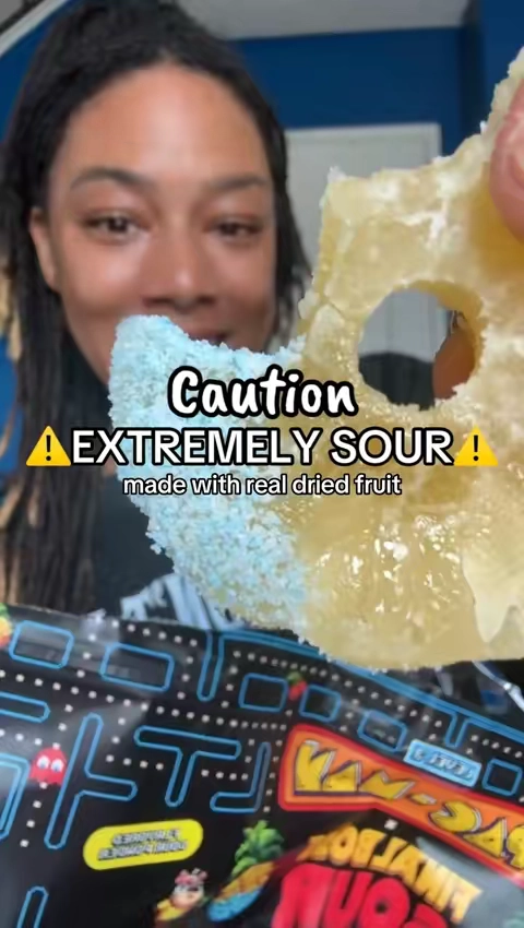 If you love sour candy but don’t want to feel guilty for snacking, these sour dried fruit candies are perfect! The real fruit is delicious and the sour levels are EXTREME (proceed with caution) ⚠️ #finalbosssour #sourcandy #candy #friedfruit #healthysnack 