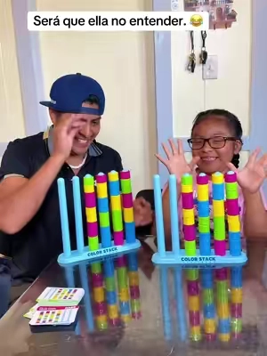 Juegos de familia. 😍#colorstackchallenge #games #funnymoments #funfamily #dealsforyoudays 