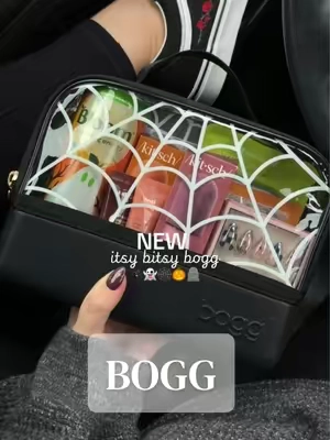 Boo basket inspo 🎃🕸️👻🕷️ @BoggBags #bogg #boggbag #boobasket #spookyseason #makeupbag 